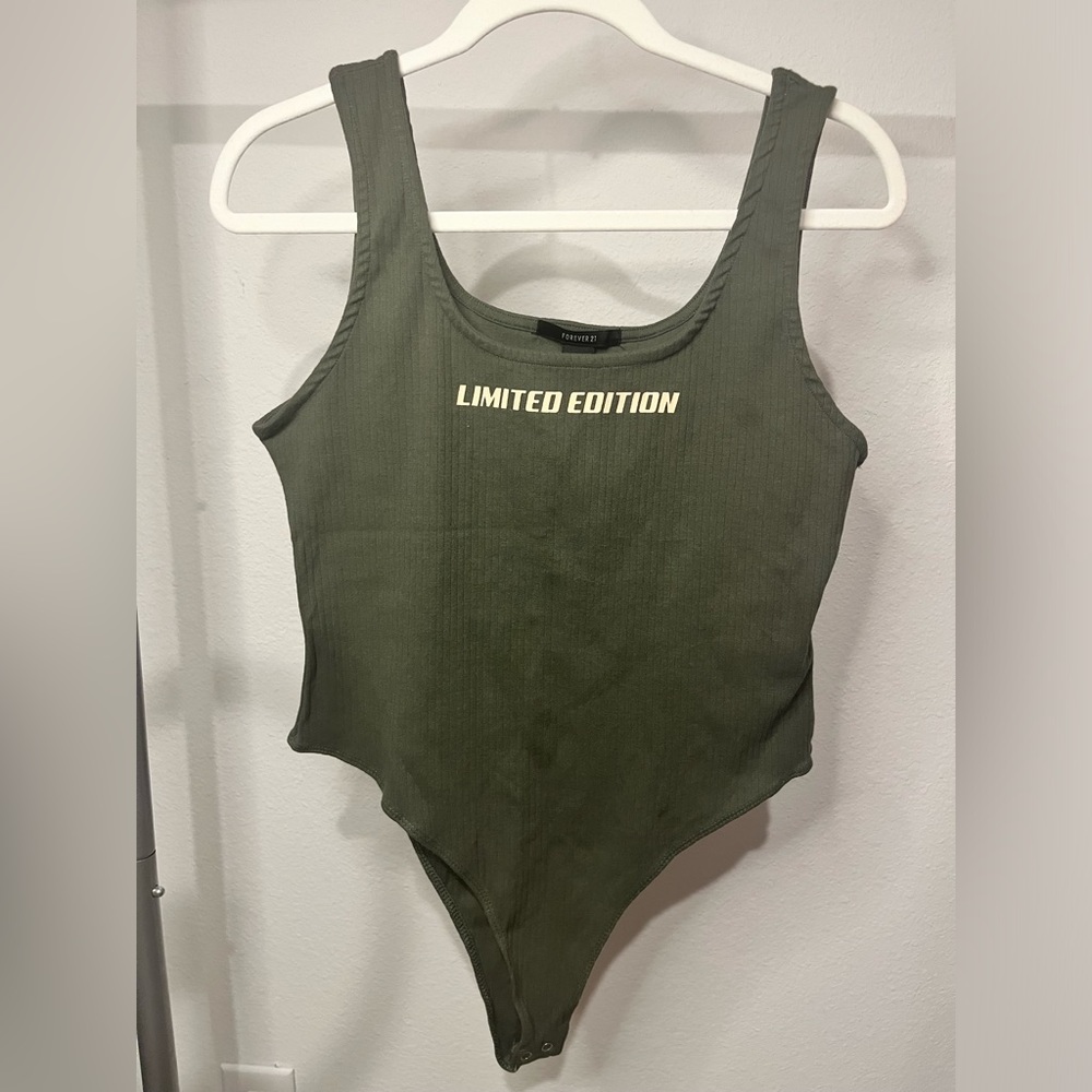 Forever 21 Scoop Neck Sleeveless Bodysuit Womens Size Large Green Ribbed Cotton